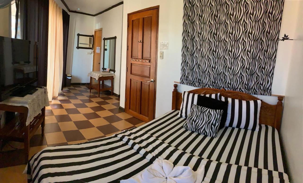 Apartelle De Gabrielle Coron Exteriör bild